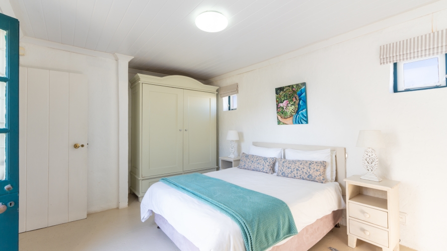 5 Bedroom Property for Sale in Struisbaai Western Cape